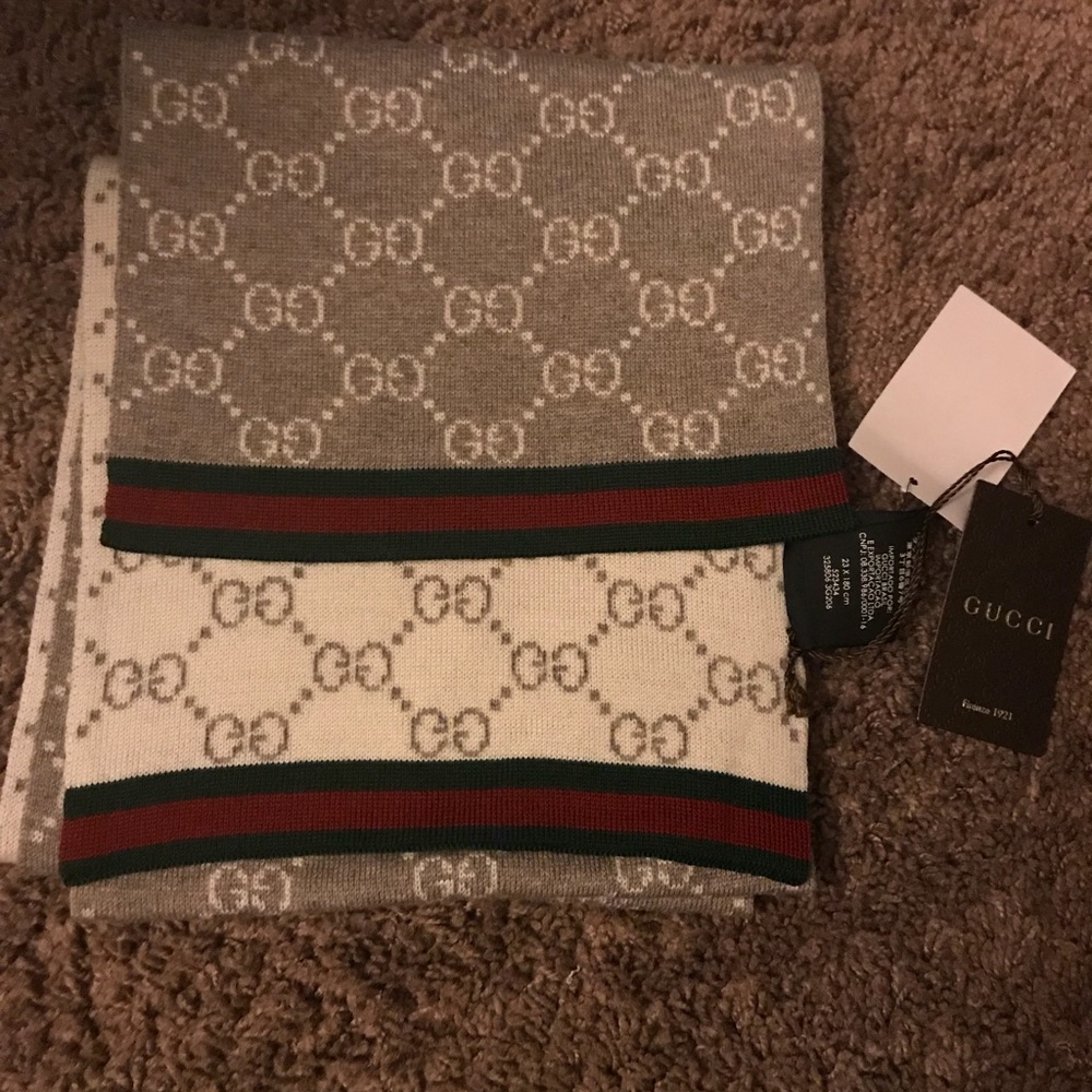 Authentic double sided Gucci scarf